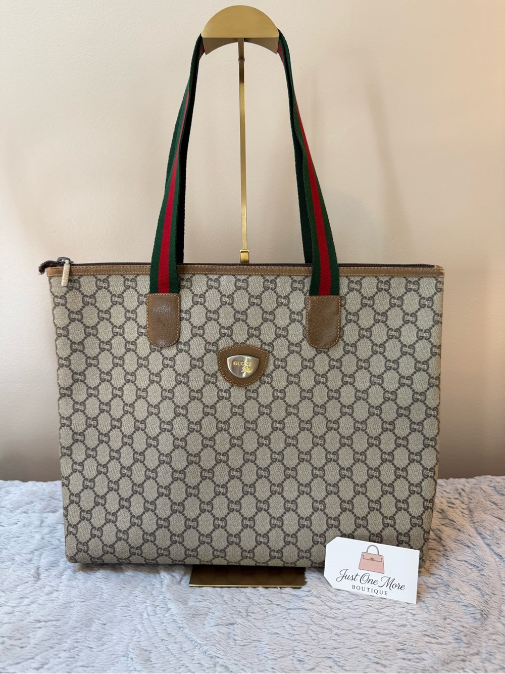 Gucci
GG Plus Tote Vintage